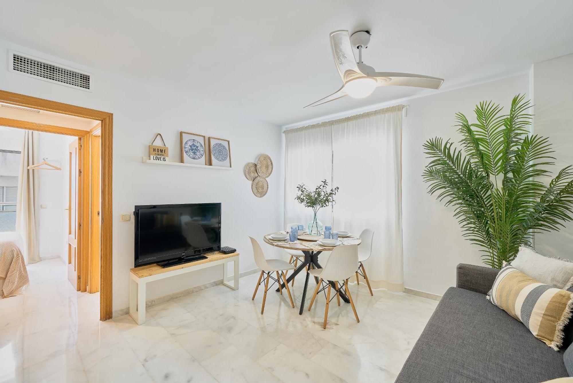 Fuengirola Beach Apartment By Stay Belonio Exterior foto