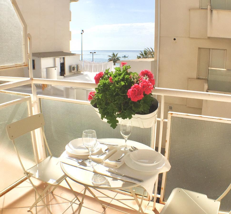 Fuengirola Beach Apartment By Stay Belonio Exterior foto